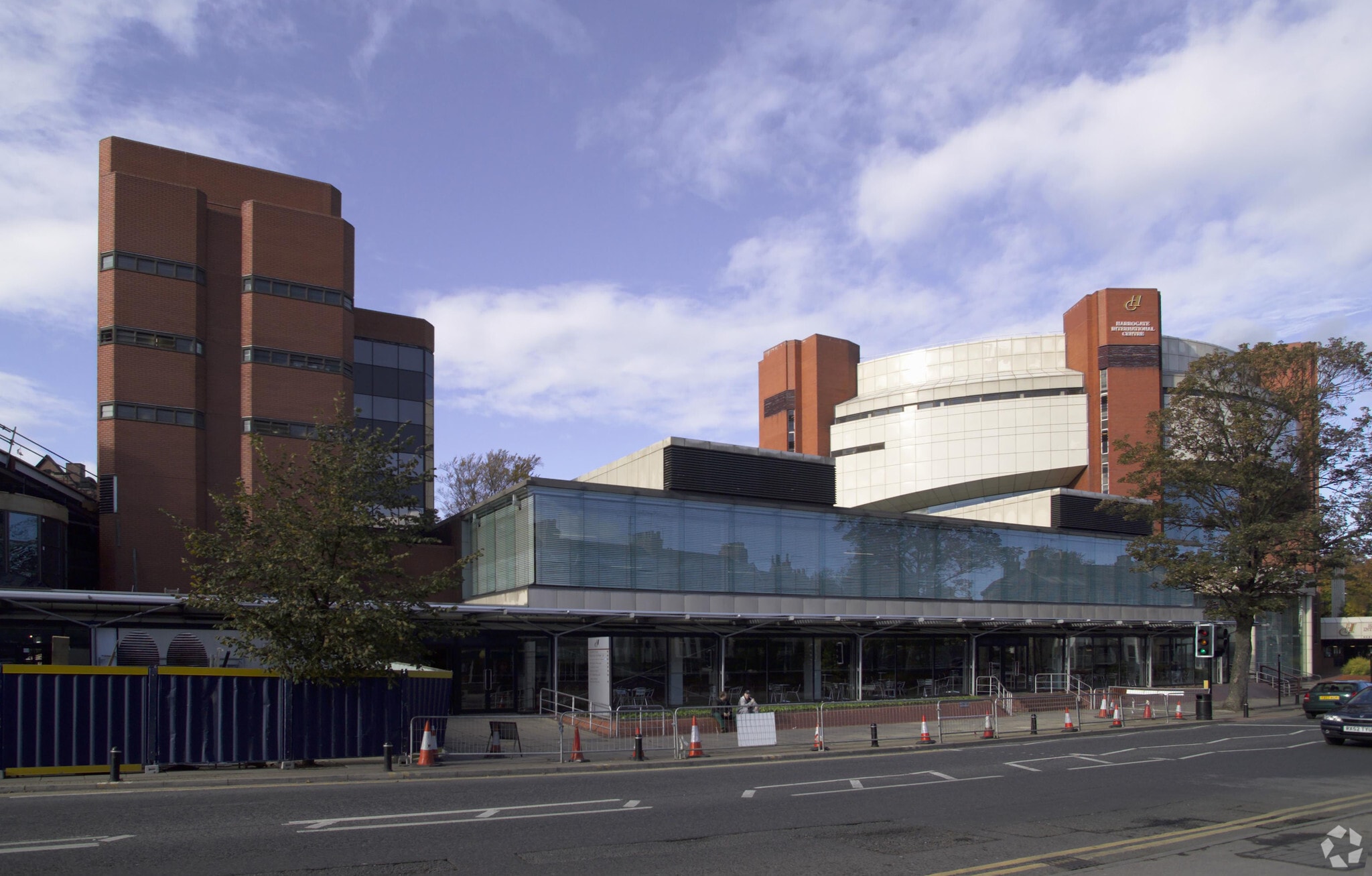 Kings Rd, Harrogate to rent Primary Photo- Image 1 of 2