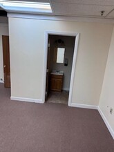 439 Littleton Rd, Westford, MA for rent Interior Photo- Image 2 of 3