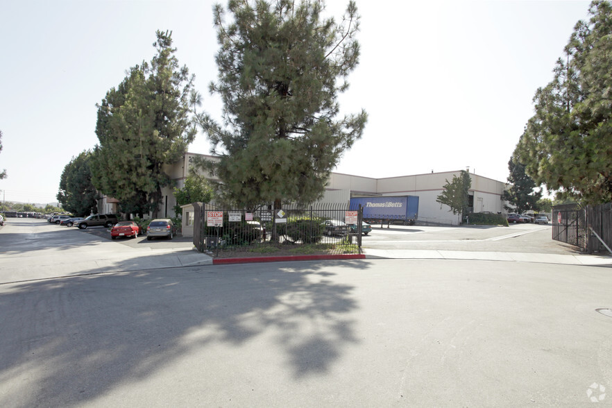 491 S Wilson Way, City Of Industry, CA for rent - Primary Photo - Image 2 of 3