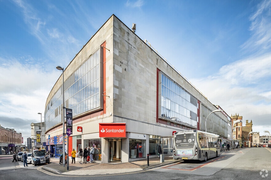 20-36 Church St, Blackpool to rent - Building Photo - Image 3 of 8