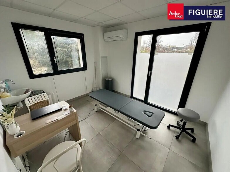 Office in Velaux to rent - Interior Photo - Image 3 of 6