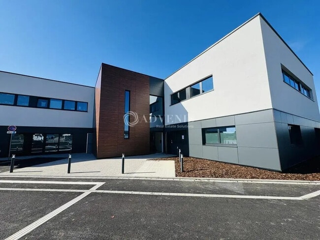 Location Bureaux 61 m² à 346 m²
