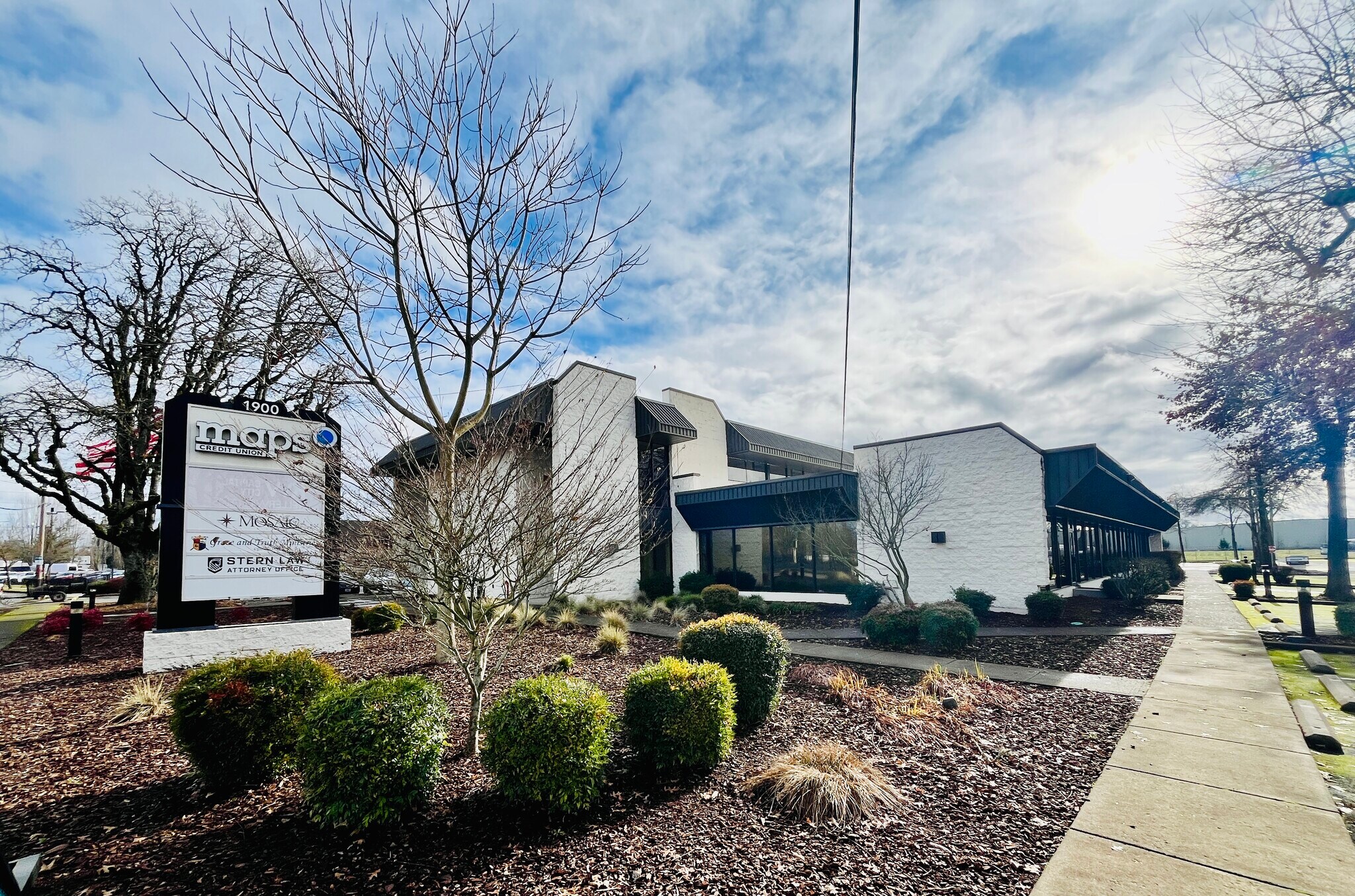 1900 Hines St SE, Salem, OR to rent Building Photo- Image 1 of 12
