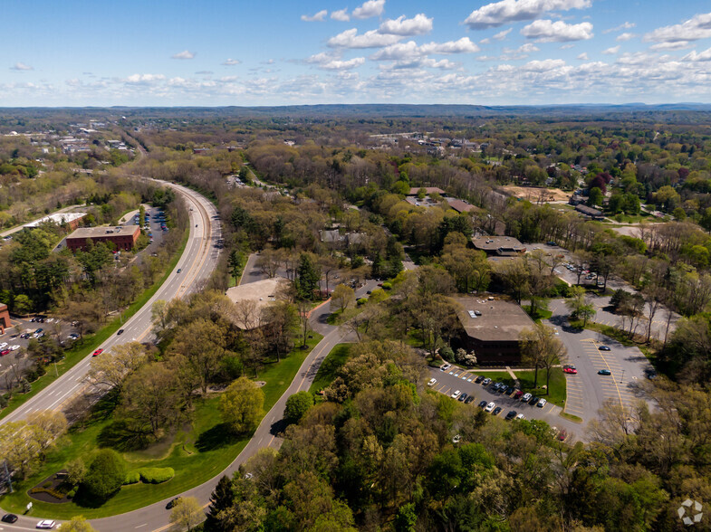 90 Linden Oaks Dr, Rochester, NY for rent - Aerial - Image 1 of 3