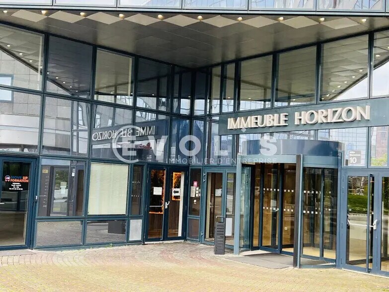 10 Allée Bienvenue, Noisy-le-Grand to rent - Building Photo - Image 2 of 11