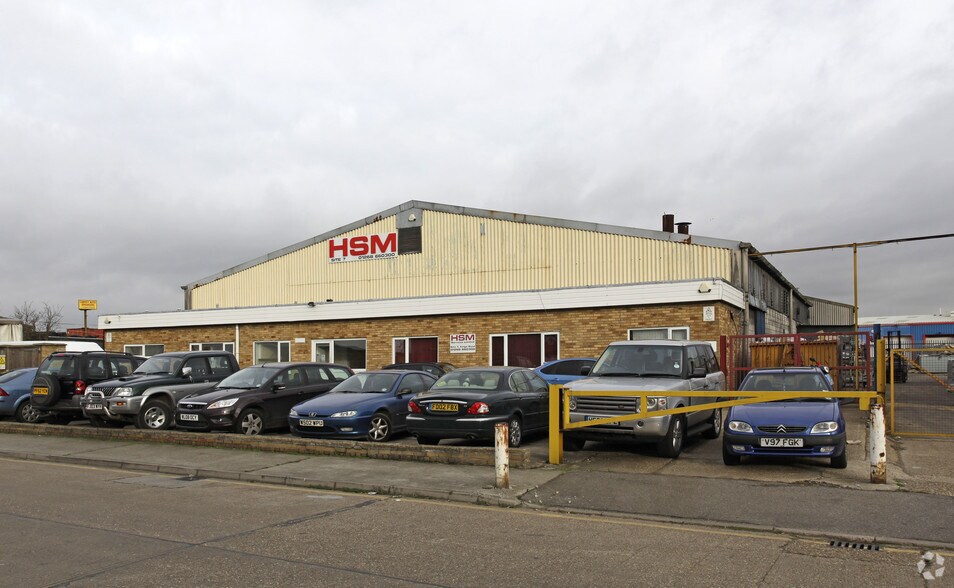 Kings Rd, Canvey Island for sale - Primary Photo - Image 1 of 1