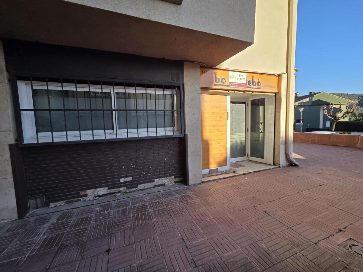 Martorell, BAR 08760 -  -  - Interior Photo - Image 2 of 12
