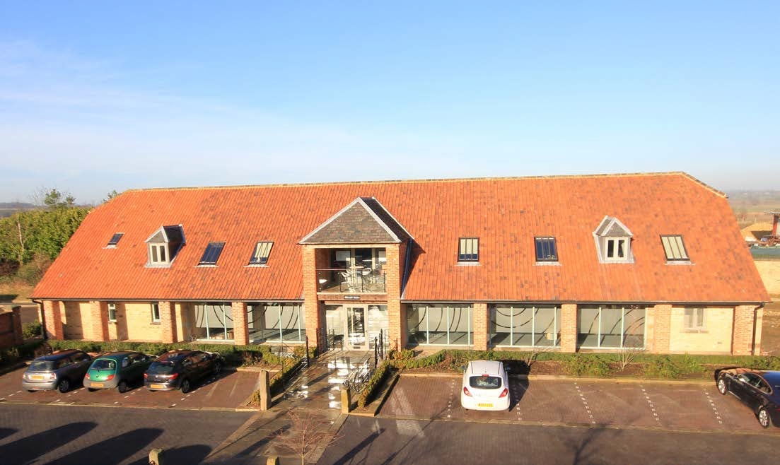 Alderton Rd, Paulerspury to rent Primary Photo- Image 1 of 2