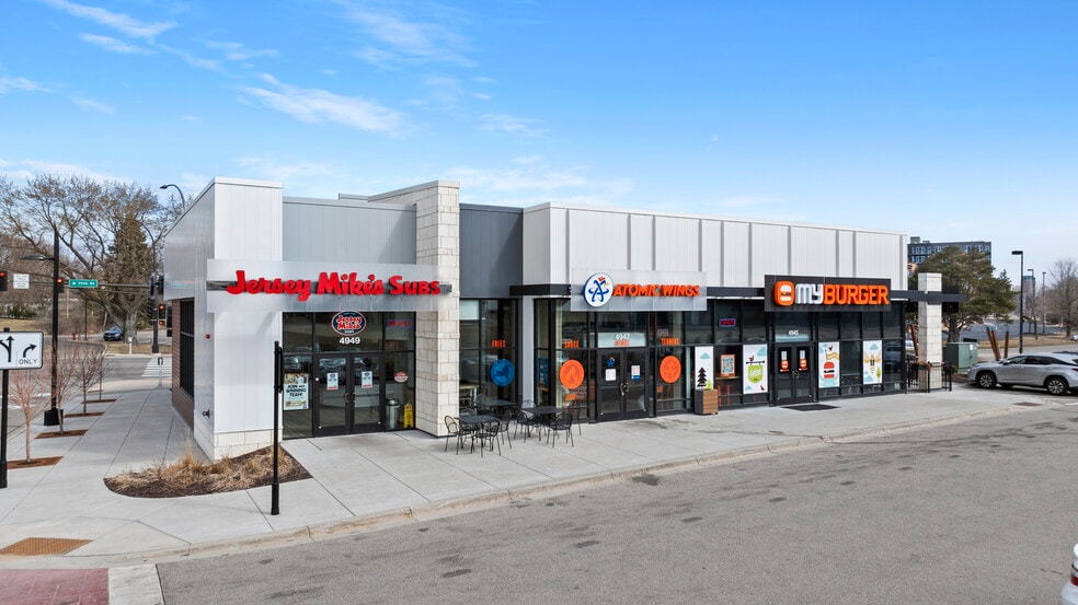 Pentagon Village portfolio of 2 properties for sale on LoopNet.co.uk - Building Photo - Image 2 of 8