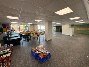 40-44 Flamborough Rd, Bridlington to rent Building Photo- Image 2 of 6