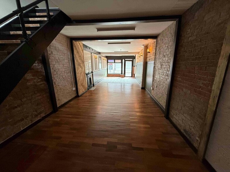69 Market St, Crewe to rent - Interior Photo - Image 3 of 7