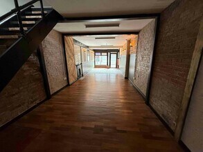 69 Market St, Crewe to rent Interior Photo- Image 2 of 5