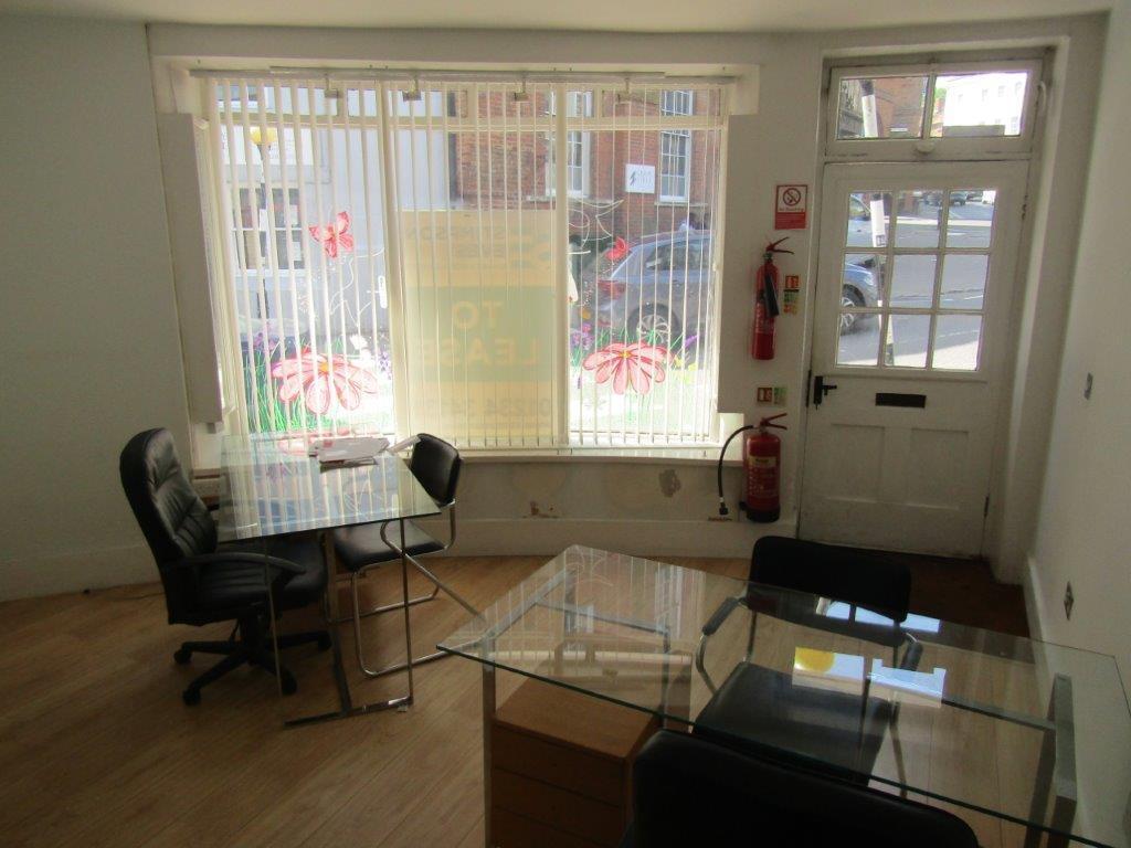 25 Bridge St & 1 Market Sq, Buckingham for sale Building Photo- Image 1 of 1