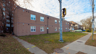 More details for 585 Mill St, Windsor, ON - Residential for Sale