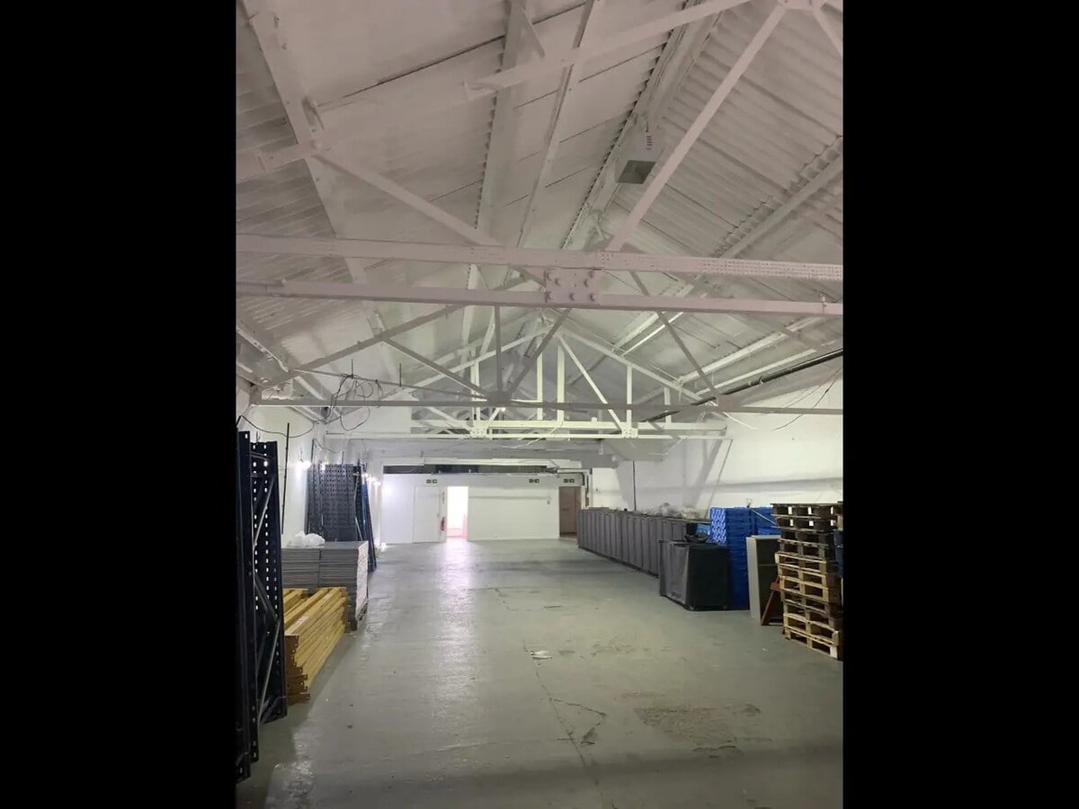 260 Old Oak Common Ln, London, NW10 6DX UK