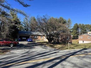 403 Clay St SE, Blacksburg, VA for sale Primary Photo- Image 1 of 3