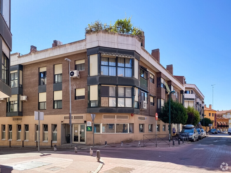 Calle Jardín, 28, San Fernando de Henares, Madrid to rent - Building Photo - Image 1 of 2
