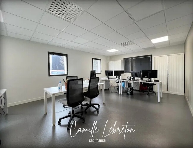 Location Bureaux 137 m²
