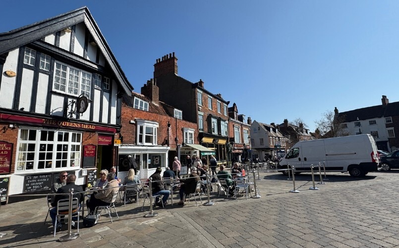6 Wednesday Market, Beverley to rent - Building Photo - Image 2 of 3