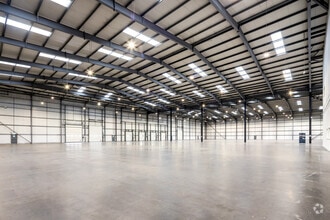 Choats Rd, Dagenham to rent Interior Photo- Image 2 of 14