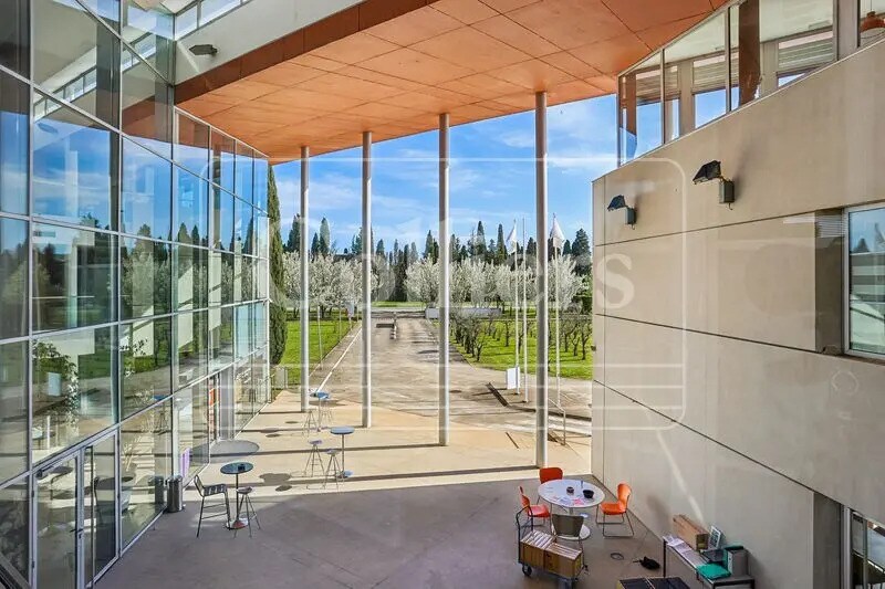 Office in Avignon to rent - Building Photo - Image 2 of 18