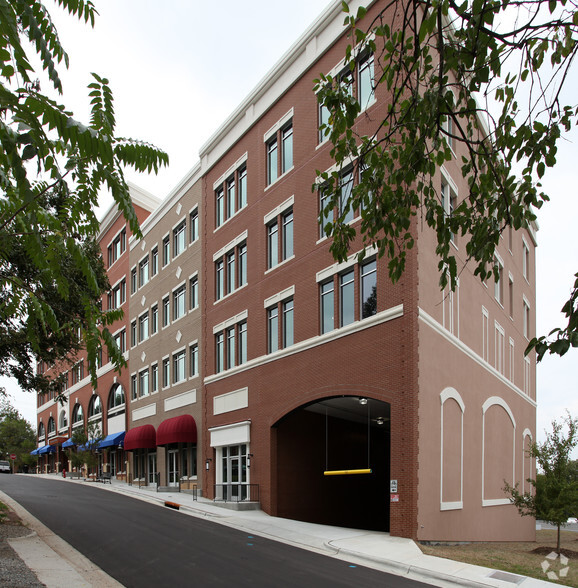 404 Hunt St, Durham, NC for rent - Building Photo - Image 3 of 15