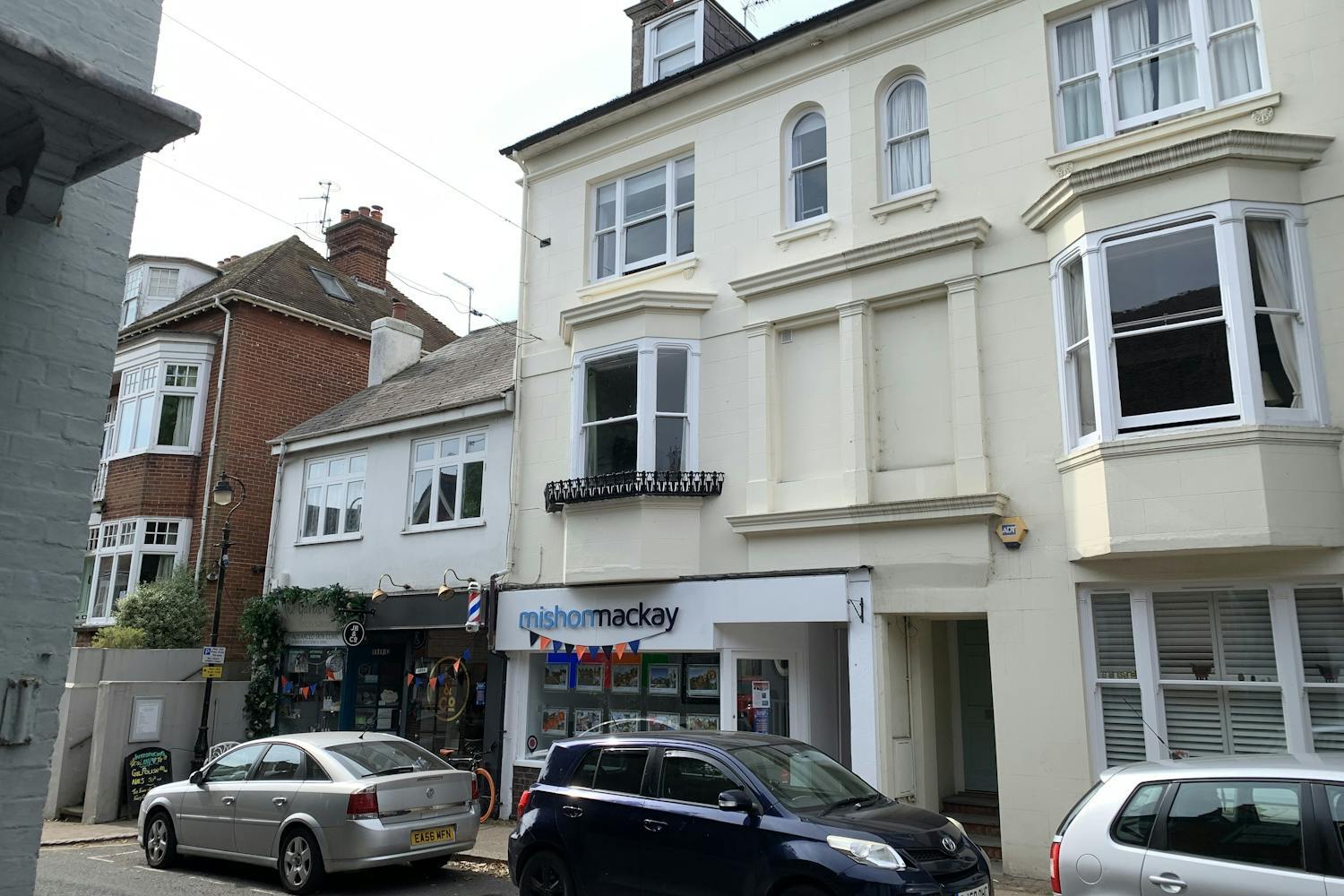 106 High St, Hurstpierpoint for sale Primary Photo- Image 1 of 1