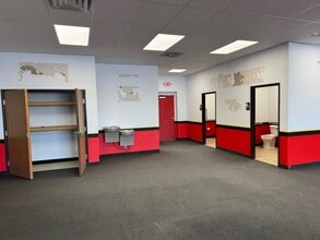 21872-21968 23 Mile Rd, Macomb Township, MI to rent Interior Photo- Image 2 of 4