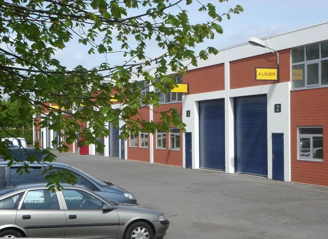 Industrial in Villepinte to rent Building Photo- Image 1 of 12