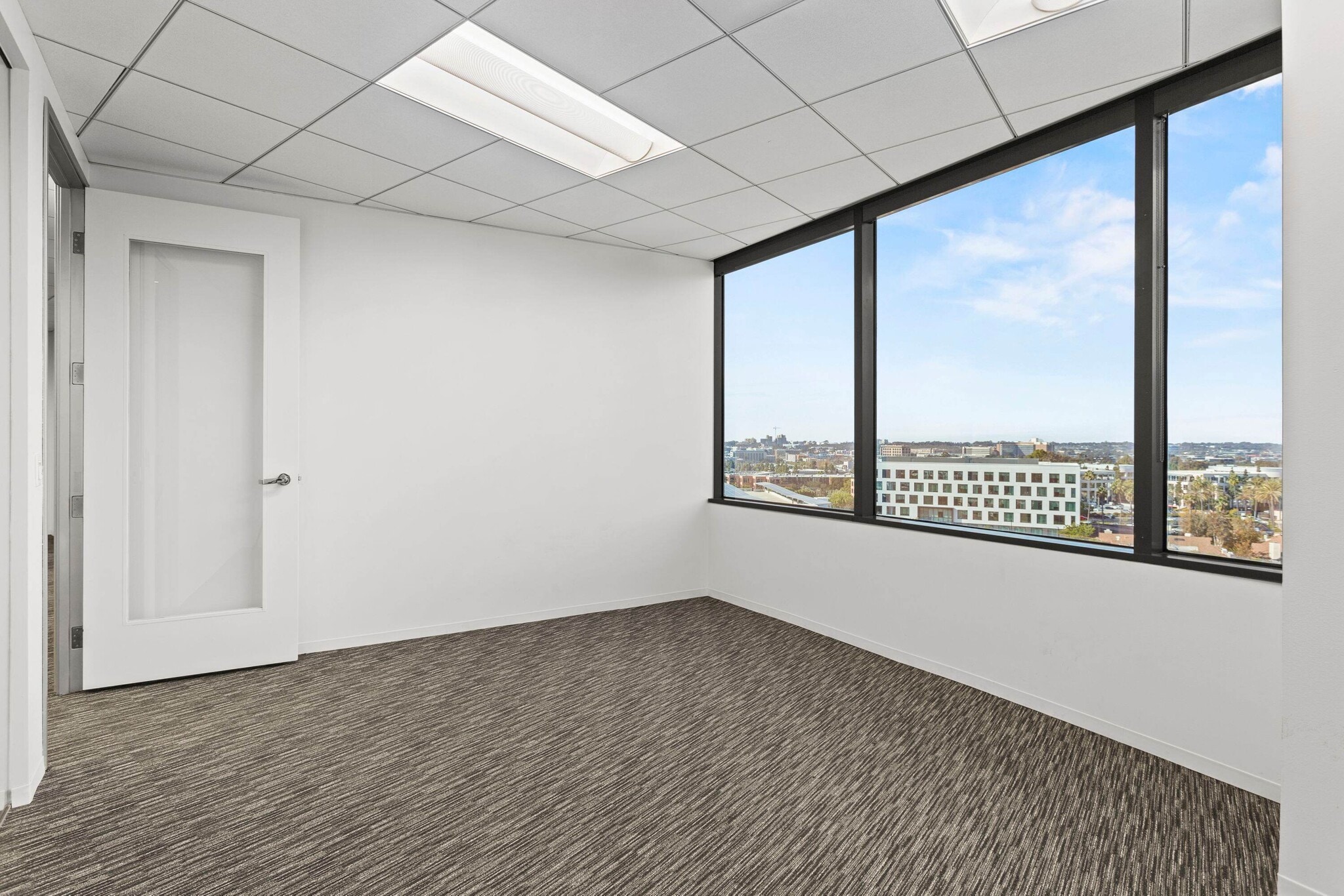 4660 La Jolla Village Dr, San Diego, CA to rent Interior Photo- Image 1 of 11