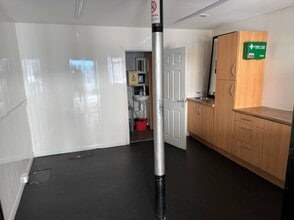 136 Fore St, Exeter to rent Interior Photo- Image 2 of 4