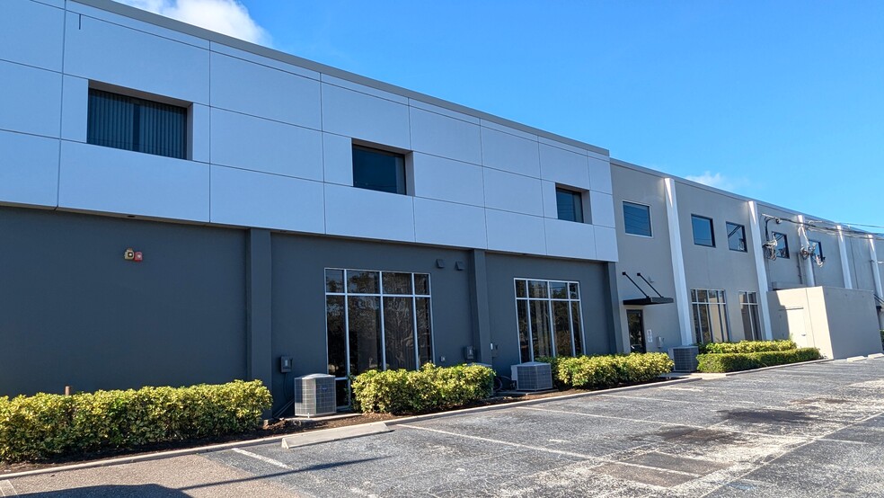 5402 W Laurel St, Tampa, FL for sale - Building Photo - Image 3 of 20