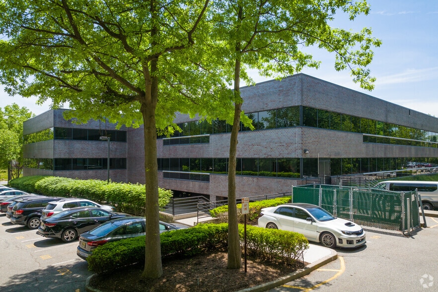 300 Littleton Rd, Parsippany, NJ to rent - Building Photo - Image 2 of 8