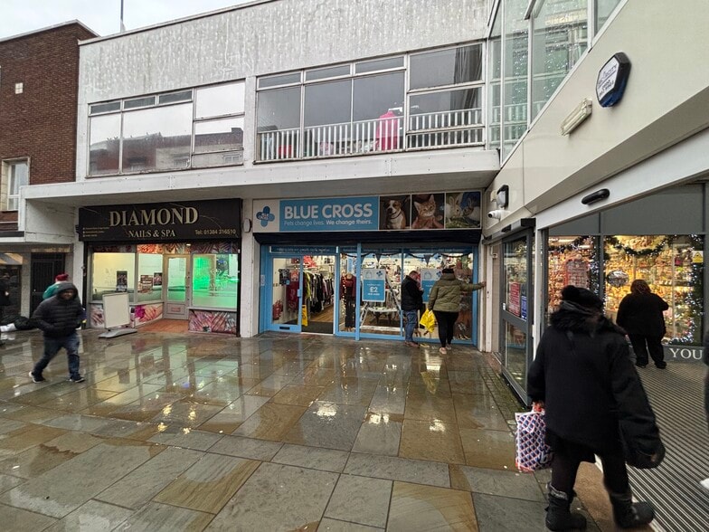 Churchill Shopping Centre, Dudley to rent - Building Photo - Image 3 of 32