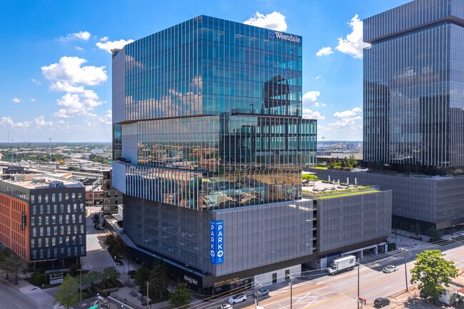 More details for 2550 Pacific Ave, Dallas, TX - Co-working to Rent