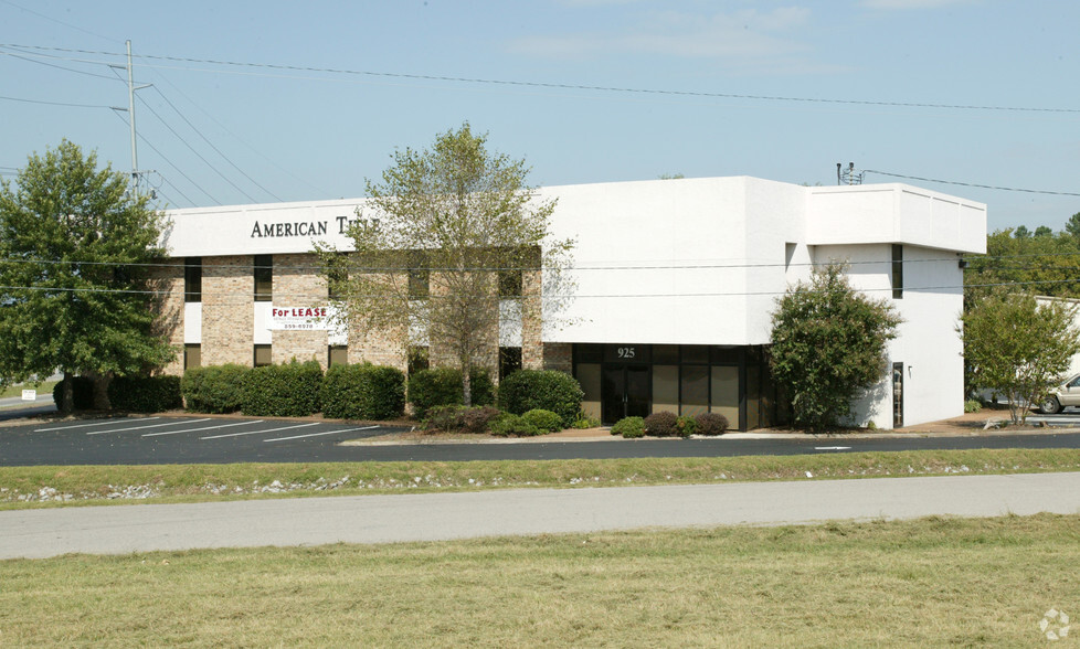 925 Industrial Dr, Old Hickory, TN for rent - Building Photo - Image 3 of 4