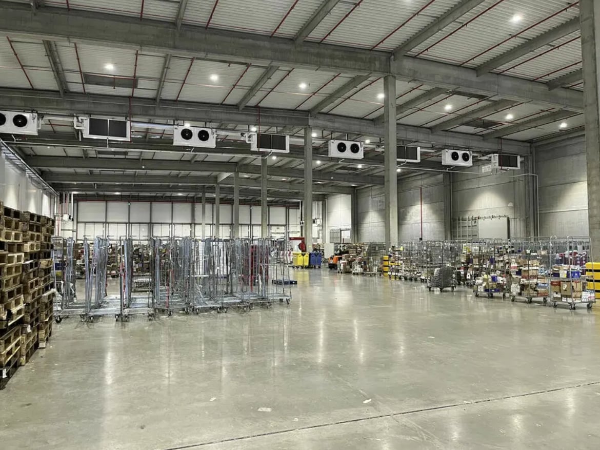 Light Industrial in Corbas to rent Interior Photo- Image 1 of 1