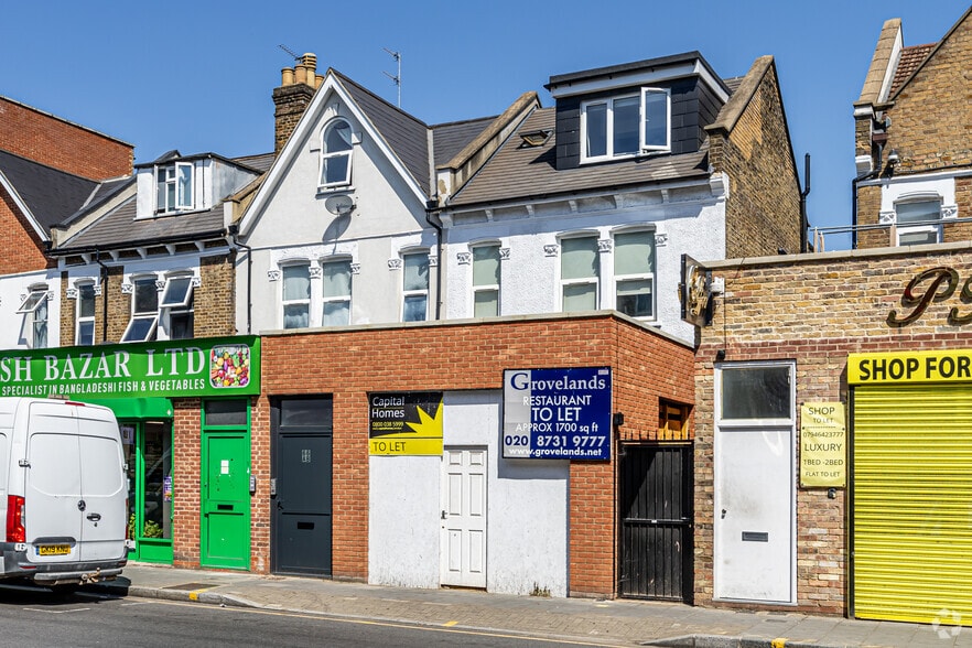 66 Turnpike Ln, London to rent - Primary Photo - Image 2 of 5