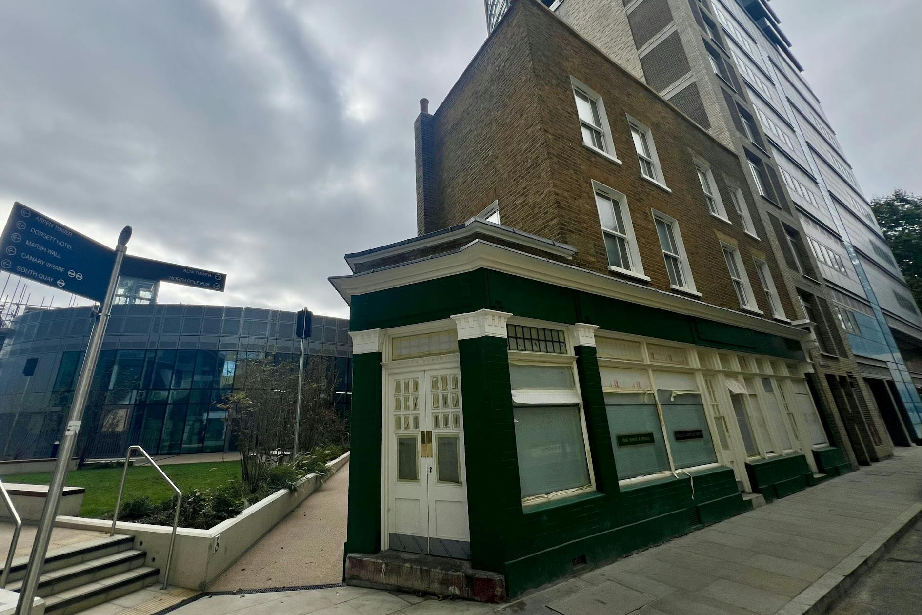 74 Manilla St, London to rent Building Photo- Image 1 of 13