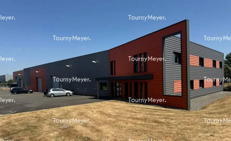 Vente Local d'activités 1 701 m² - Photo 1