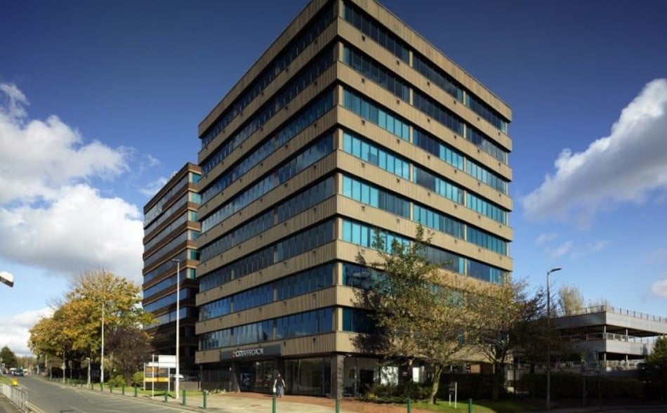 Albert St, Manchester to rent - Building Photo - Image 1 of 2