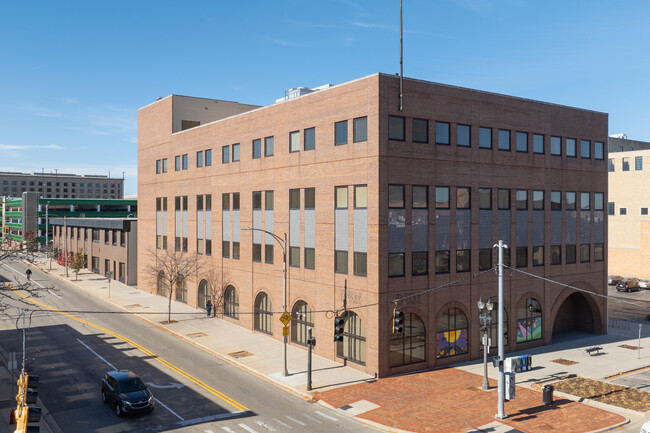 More details for Former Law School Campus – Office for Sale, Lansing, MI