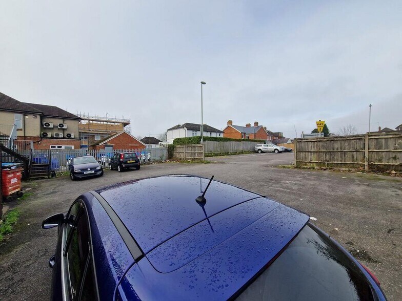 55 London Rd, Waterlooville to rent - Other - Image 2 of 7