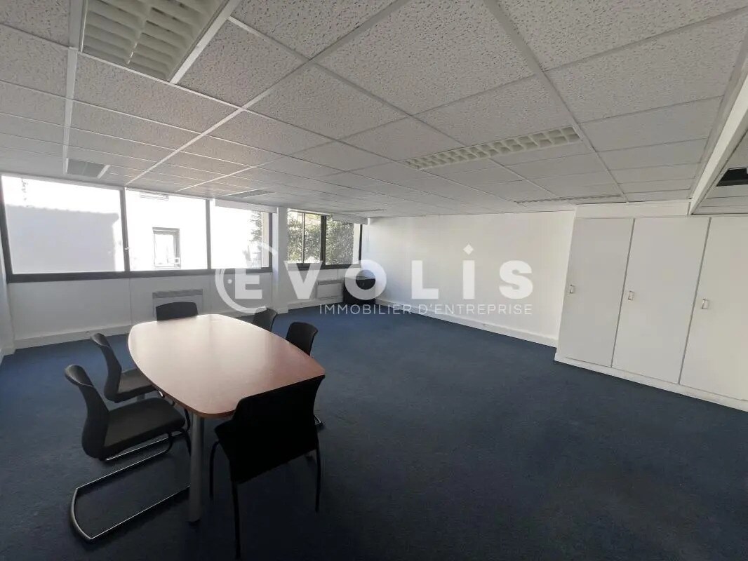 28 Rue Chapsal, Joinville-le-Pont to rent Interior Photo- Image 1 of 30