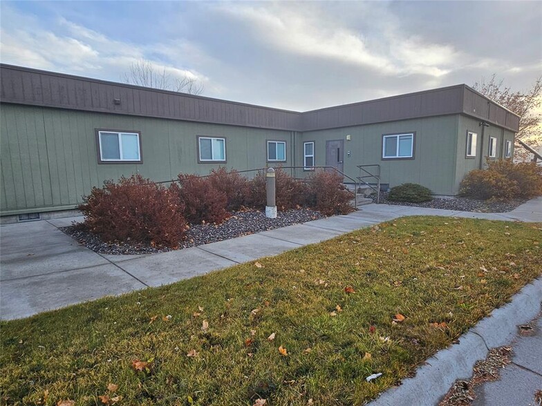 7151 Kestrel Dr, Missoula, MT for rent - Building Photo - Image 1 of 12