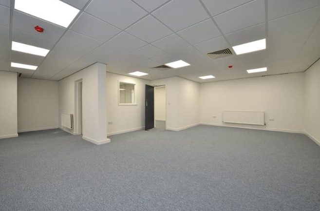 Longbridge Rd, Manchester to rent Interior Photo- Image 1 of 1