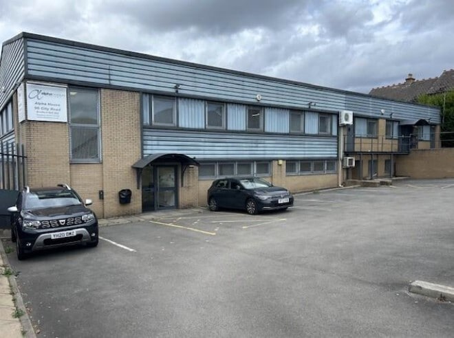 96 City Road, Bradford for sale Primary Photo- Image 1 of 2