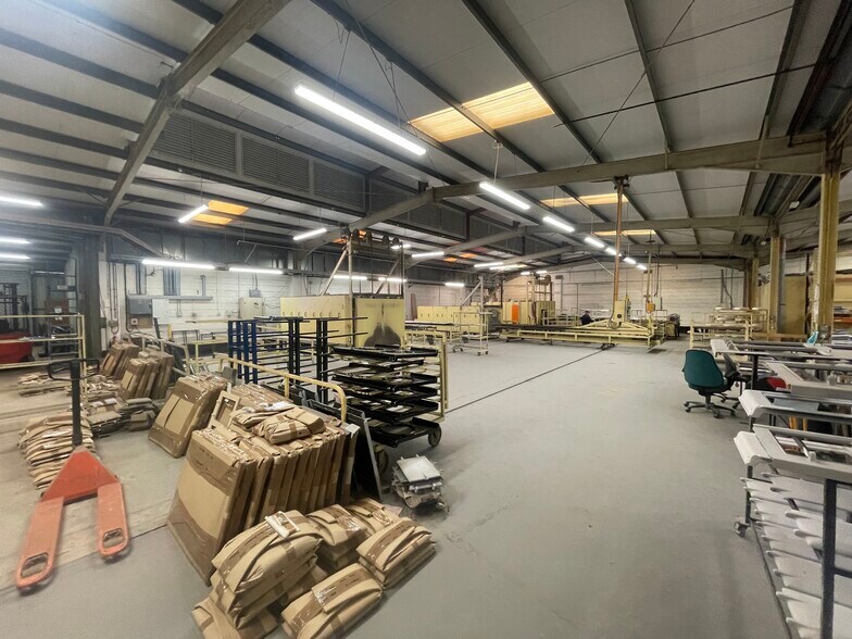 6 Brue Way, Highbridge for sale - Interior Photo - Image 3 of 13