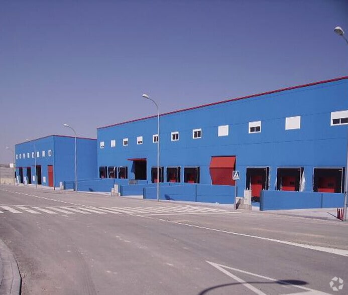 Polígono de Jesús Menchero 1ª Fase, 11, Borox, Toledo to rent - Building Photo - Image 2 of 6