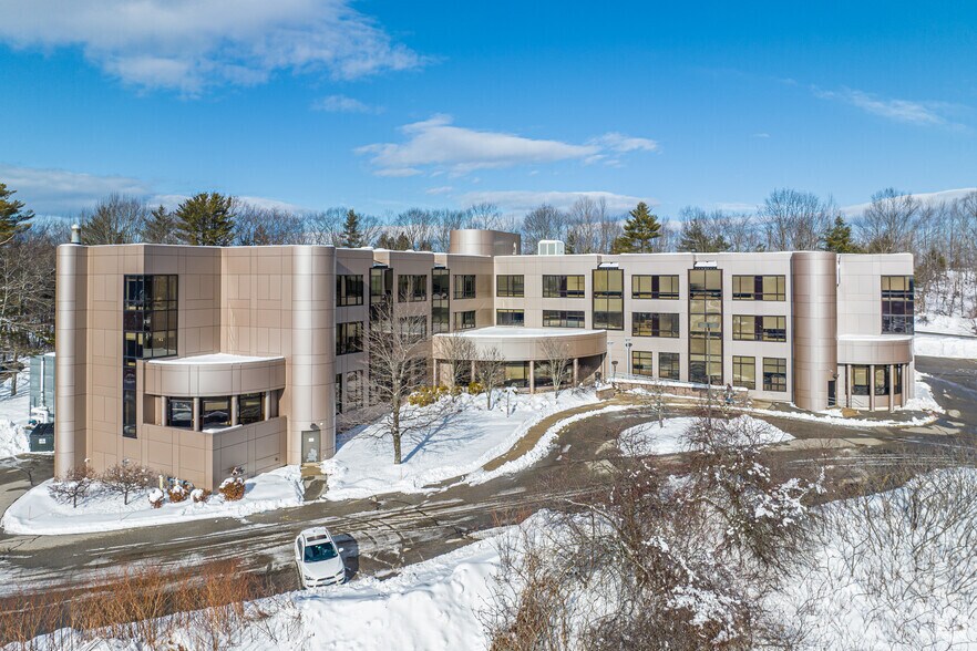 175 Running Hill Rd, South Portland, ME for sale - Building Photo - Image 1 of 1